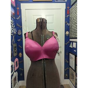 40DDD Secret Treasures Wireless Bra NWT